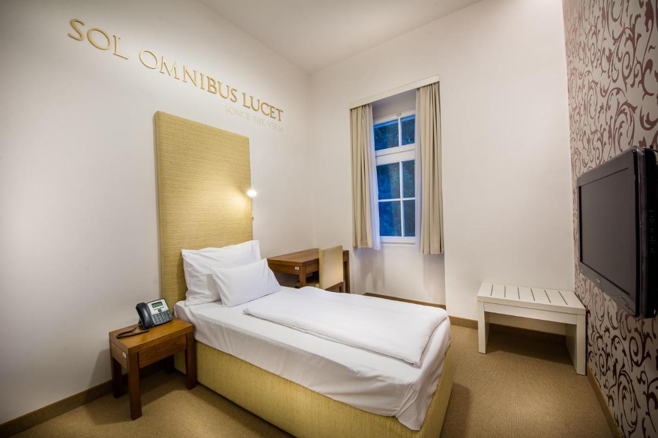 Rimske Terme Resort - Hotel Sofijin Dvor ริมสเกตอปลิตเซ ภายนอก รูปภาพ