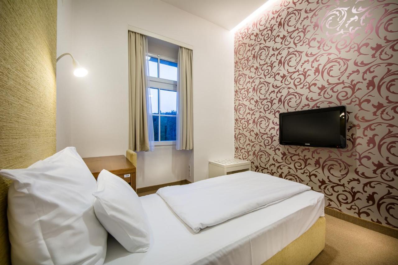 Rimske Terme Resort - Hotel Sofijin Dvor ริมสเกตอปลิตเซ ภายนอก รูปภาพ